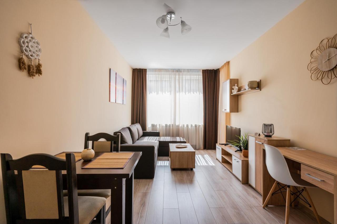 Апартаменты Nomad Haven: 1Bd Flat With Balcony & Desk София Экстерьер фото