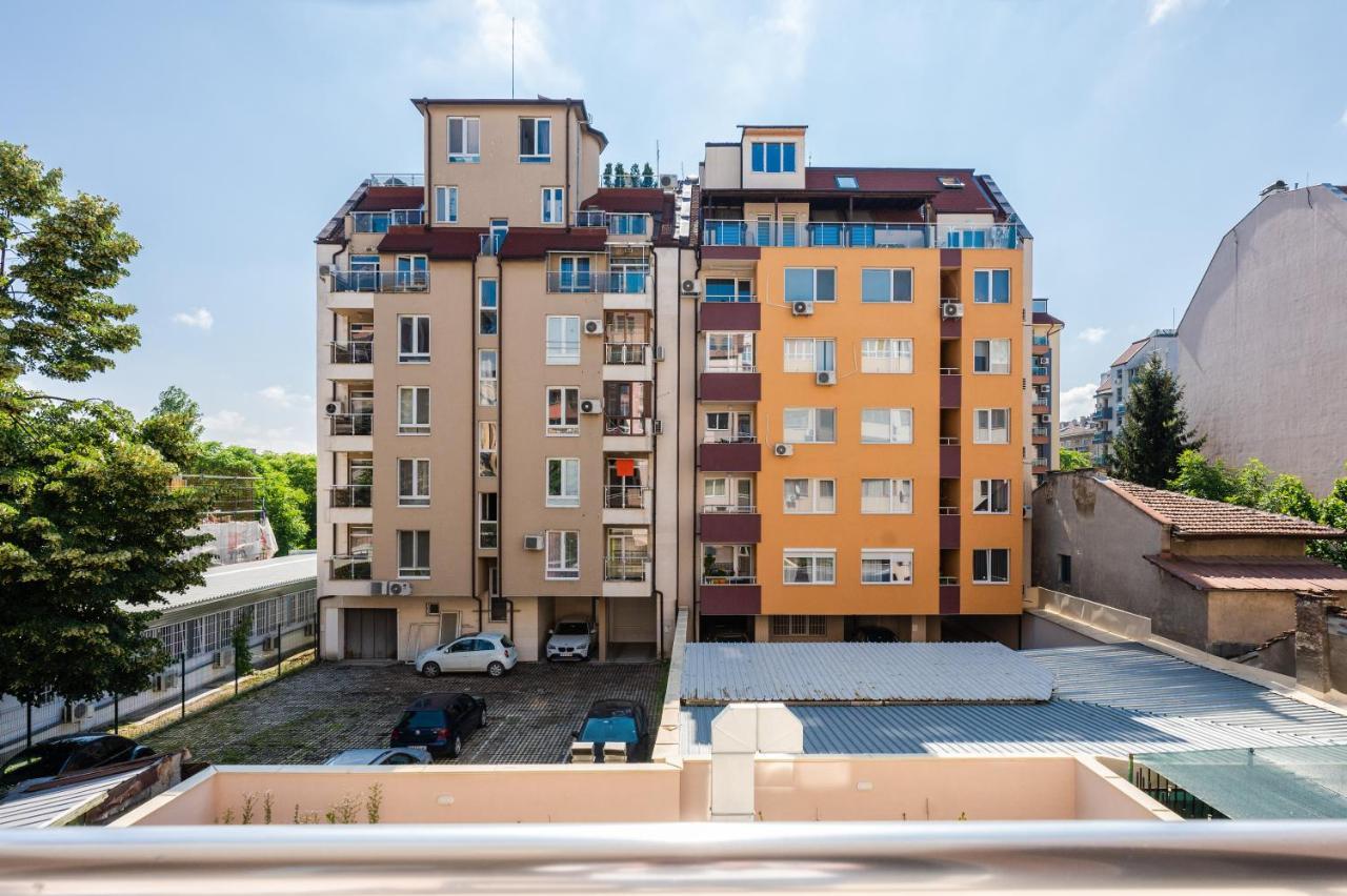 Апартаменты Nomad Haven: 1Bd Flat With Balcony & Desk София Экстерьер фото